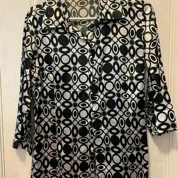 Tops - Blouse size medium